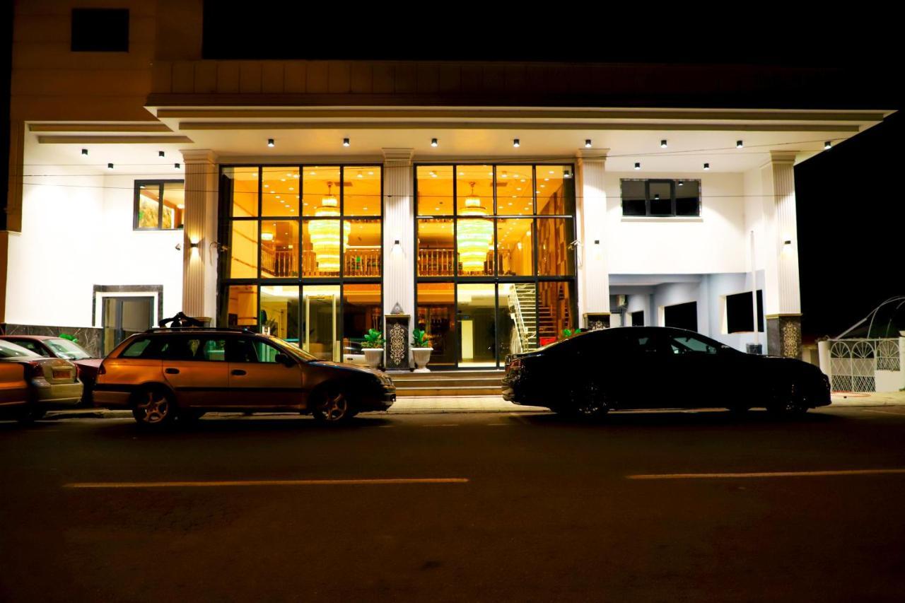 United Hotel International Yaounde Exterior photo