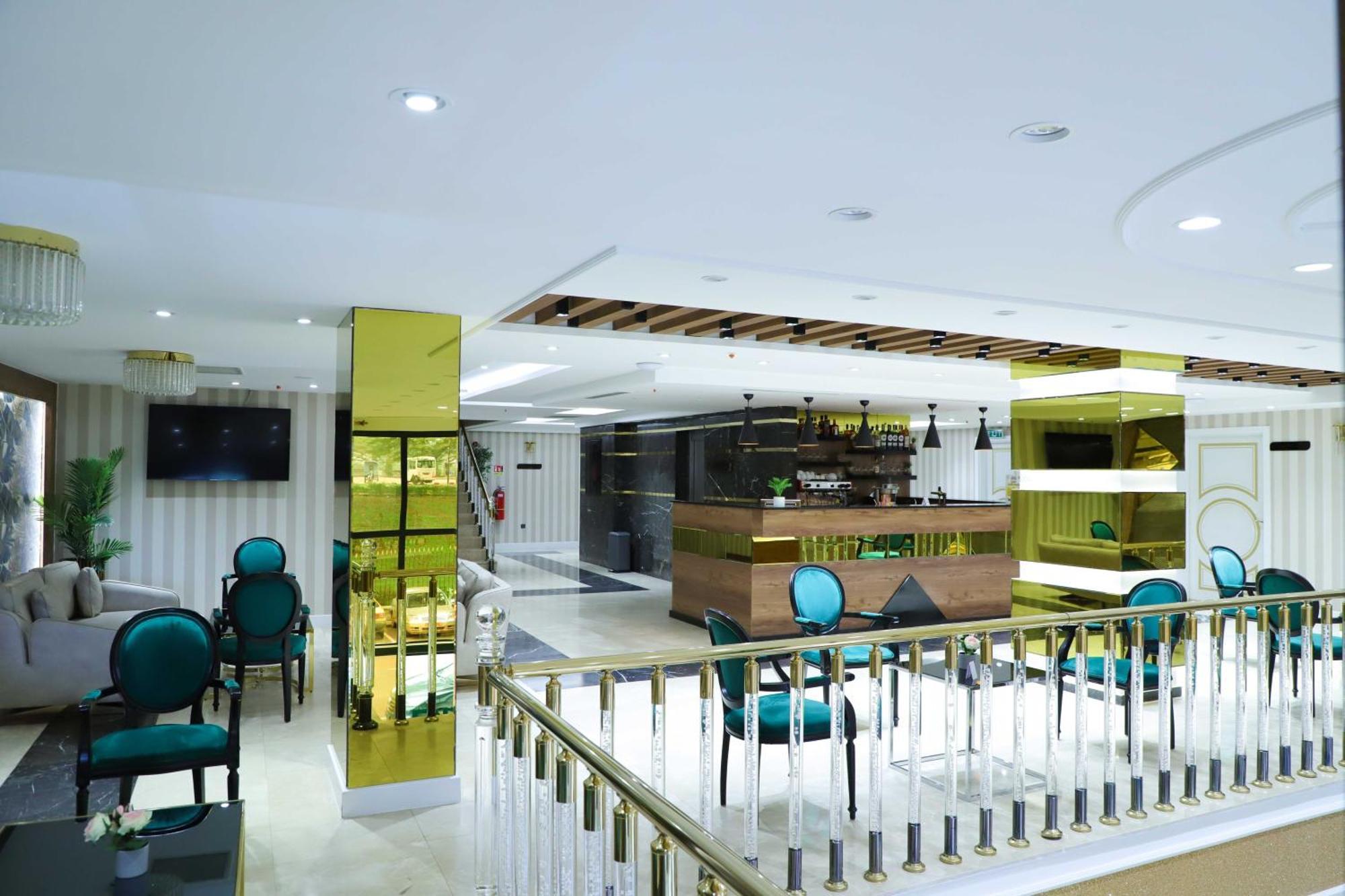 United Hotel International Yaounde Exterior photo