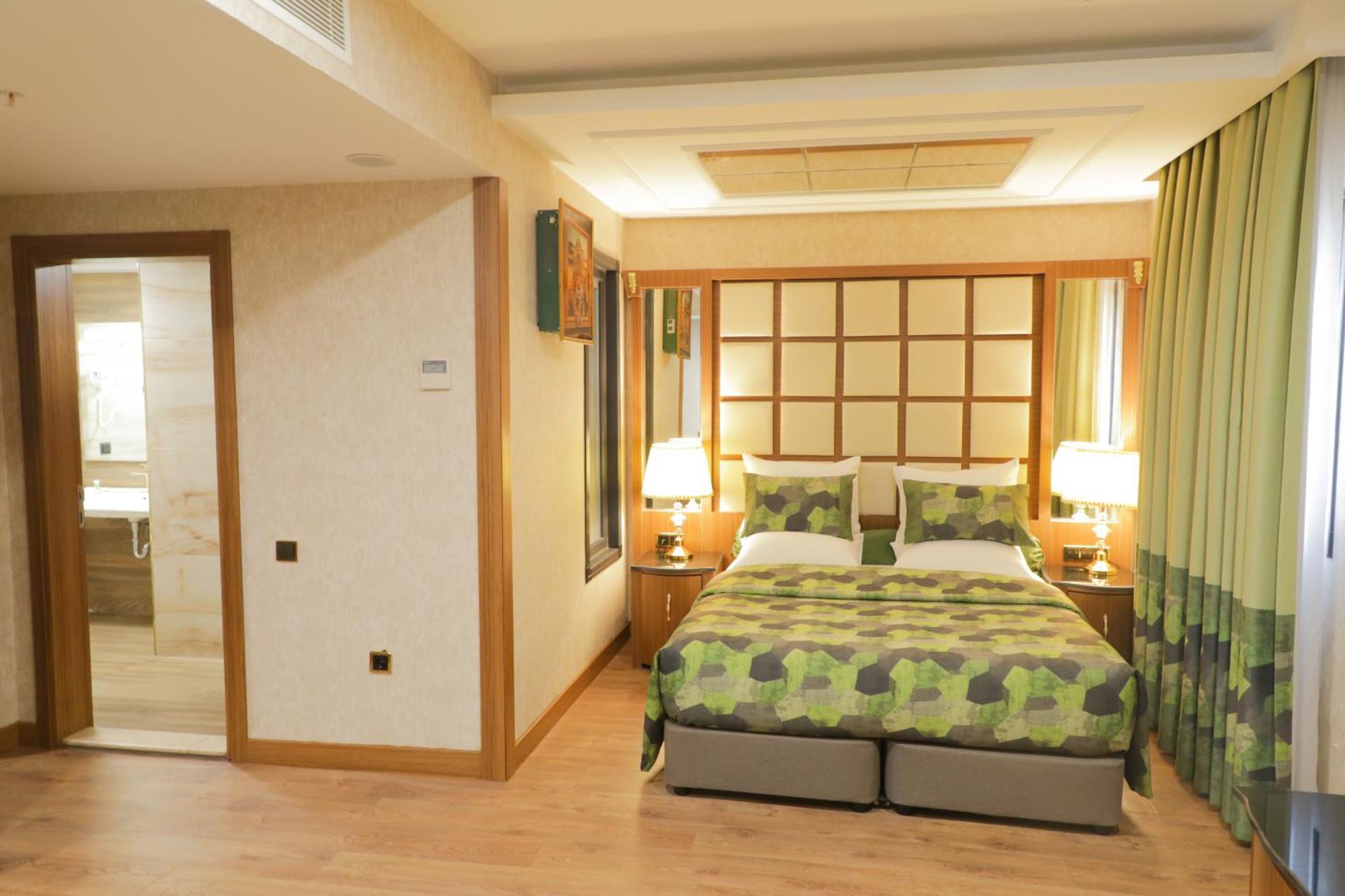 United Hotel International Yaounde Exterior photo